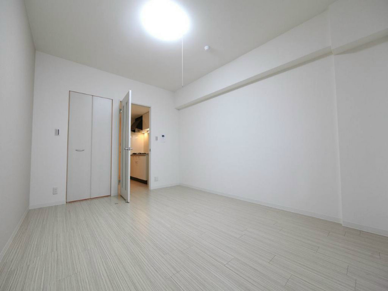 その他部屋・スペース　洋室9.5帖　ウォークインクローゼット付（収納充実してます）