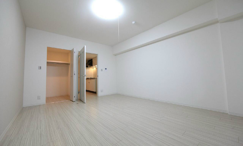 居室・リビング　洋室9.5帖　ウォークインクローゼット付（収納充実してます）