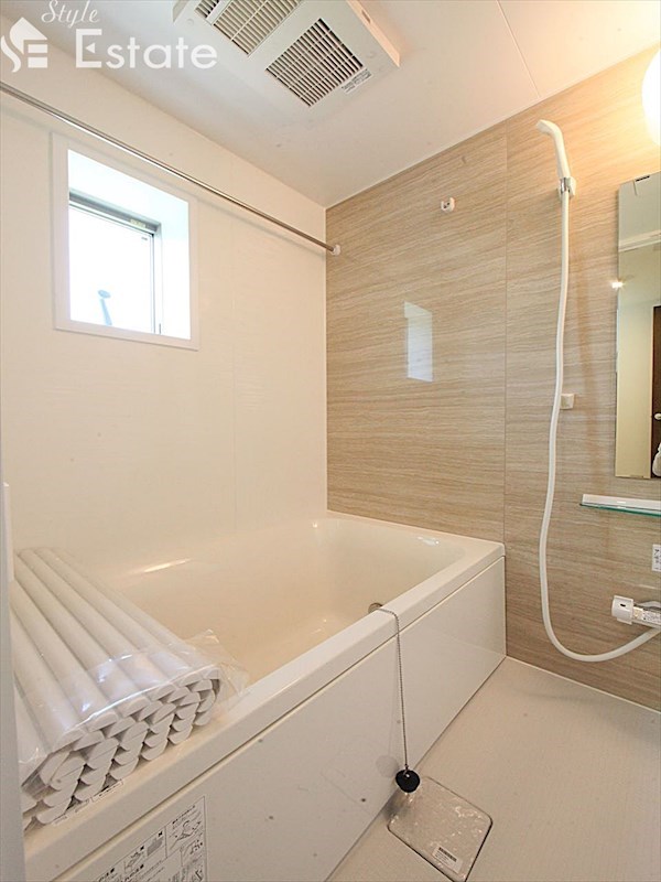 バス・シャワールーム　バスルーム