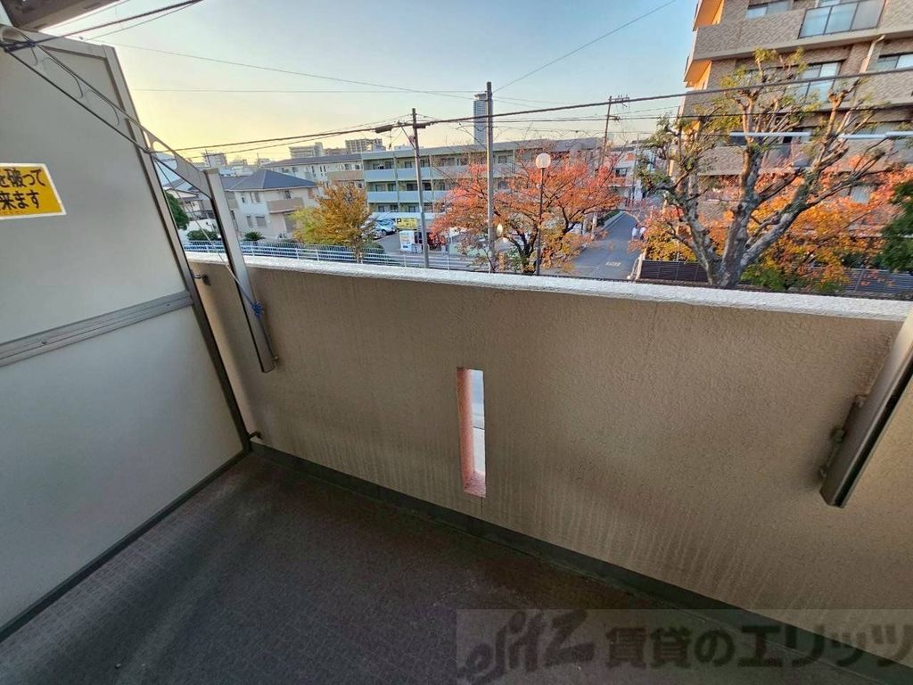 バルコニー　バルコニー