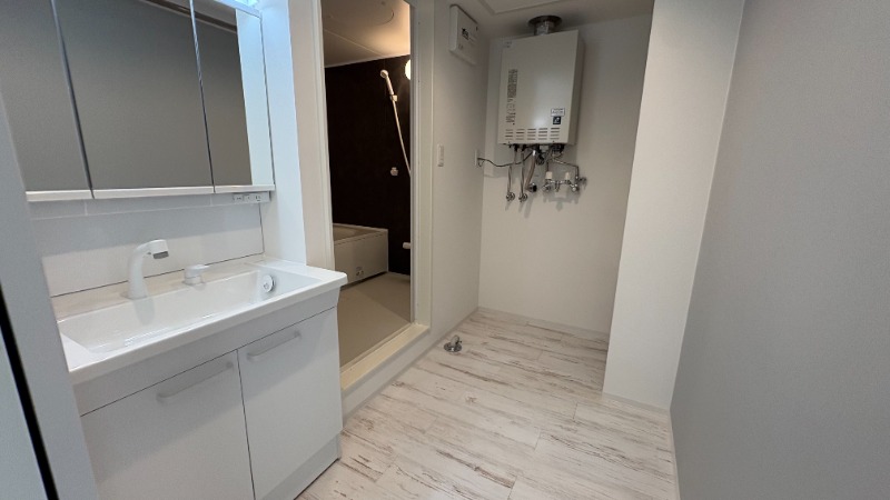 洗面設備　広々脱衣所