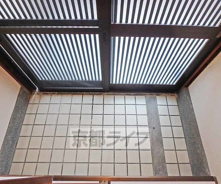 玄関　広めの玄関です。