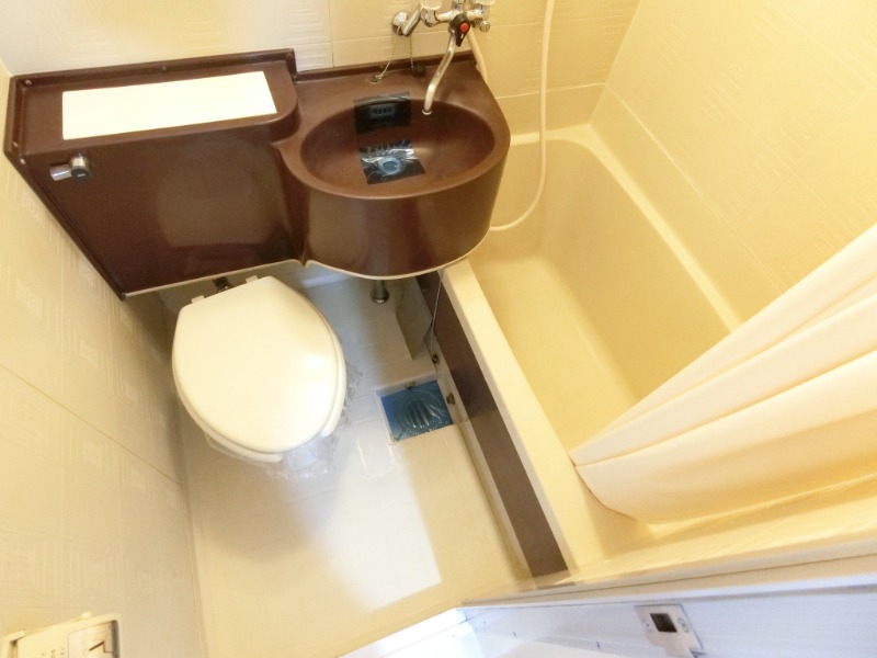 バス・シャワールーム