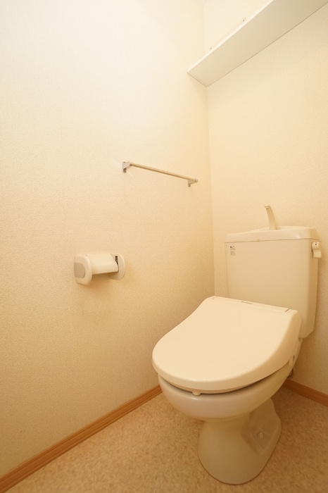 トイレ　温水洗浄暖房便座