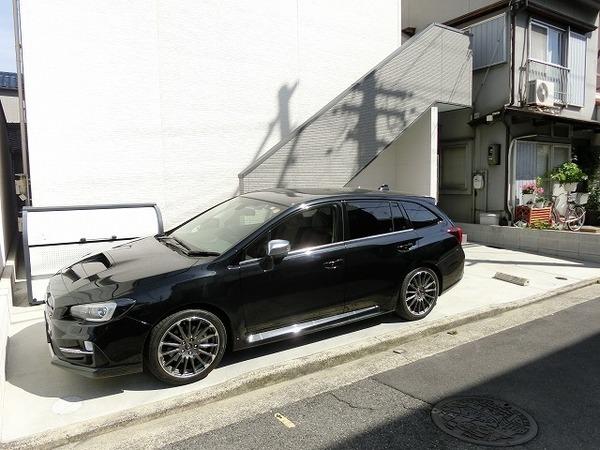 駐車場　敷地内駐車場！