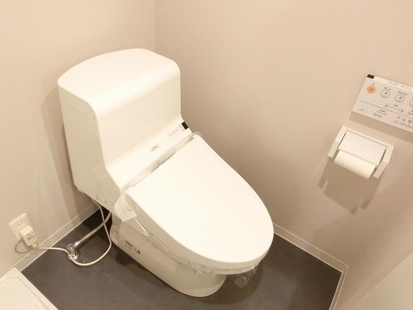 トイレ　ウォシュレット！
