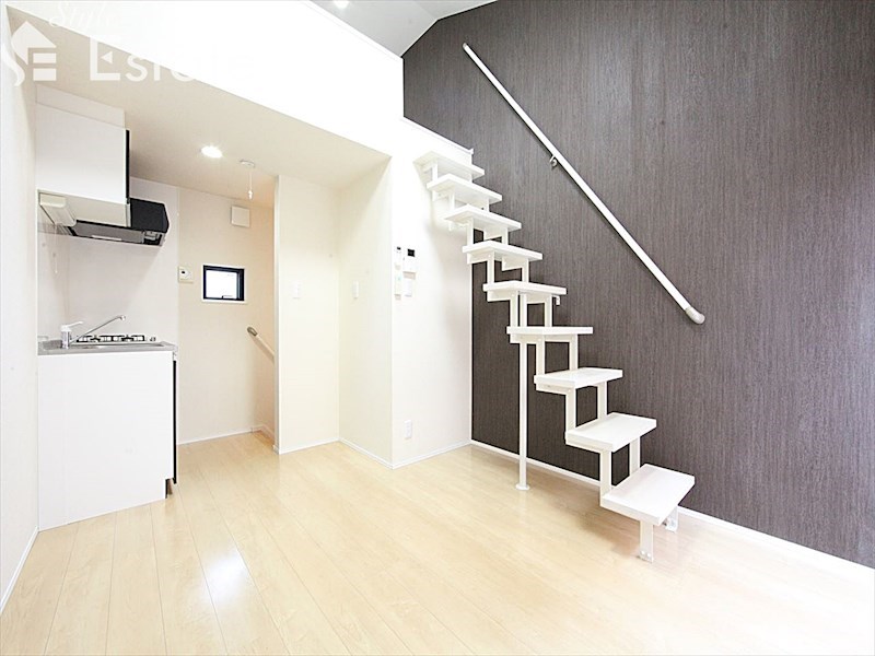 居室・リビング　内装