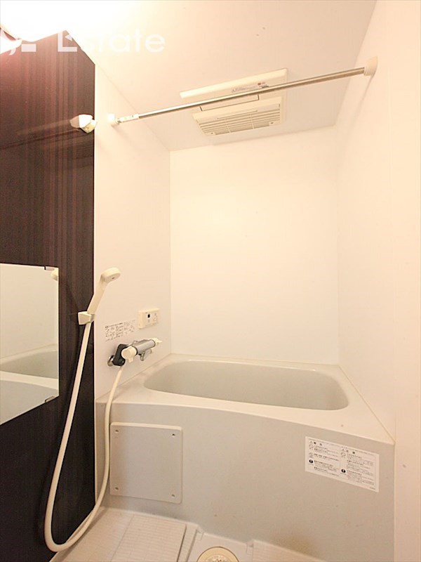 バス・シャワールーム　バスルーム