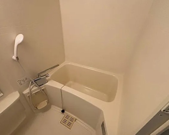 バス・シャワールーム　別タイプ部屋　参考写真です(内装の雰囲気等ご確認ください)