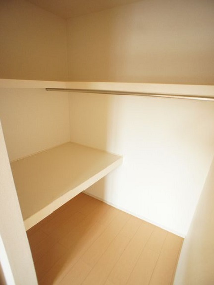 収納　ウォークインクロゼット付きでお部屋はスッキリ♪