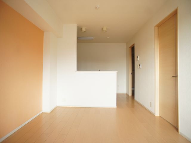 居室・リビング　快適に過ごせるエアコンが付いています♪