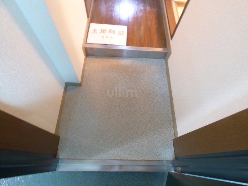 玄関　※別のお部屋のお写真です。御参考までに。