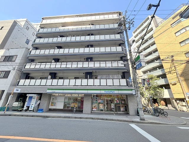 コンビニ　ファミリーマート　同心町（コンビニ）まで222m