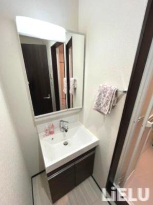 洗面設備　同施工会社施工物件の参考写真になります※現況優先