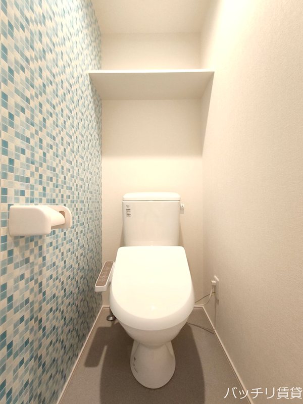 トイレ　新築、同シリーズタイプの為、現状優先になります。