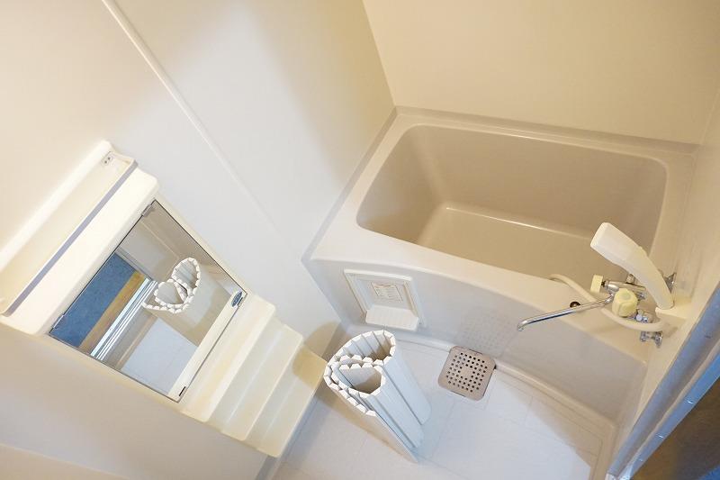 バス・シャワールーム　浴室