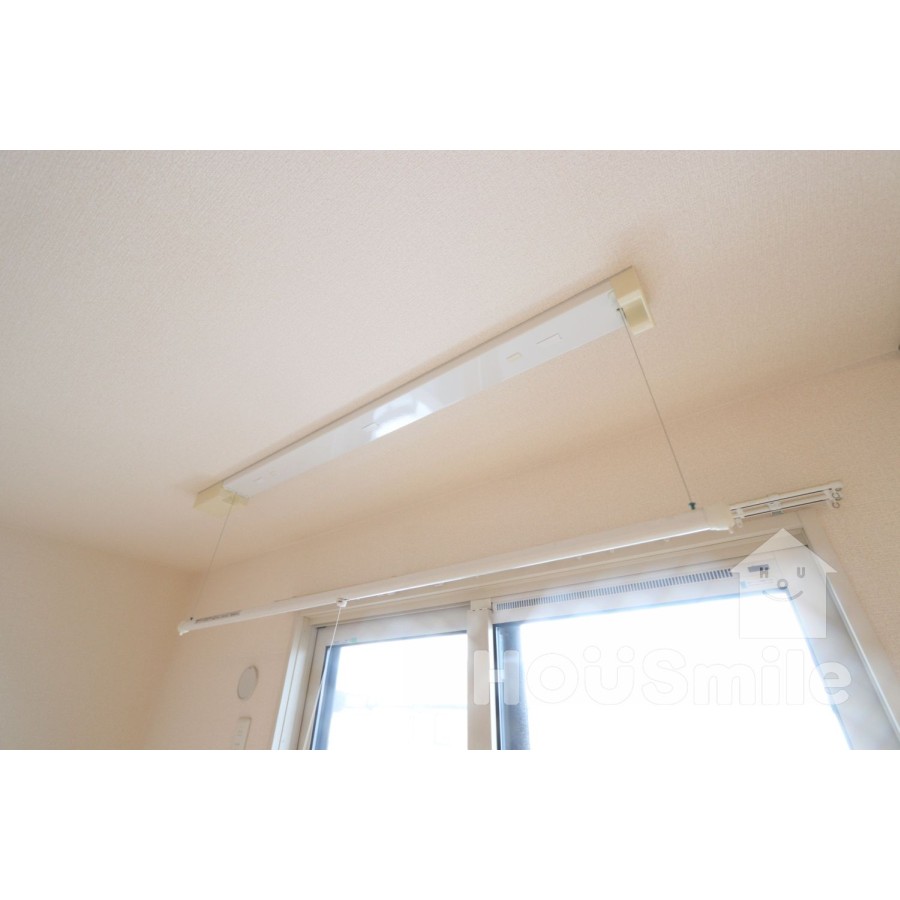 その他設備　室内物干し