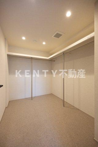 収納　たっぷりとした収納スペースです