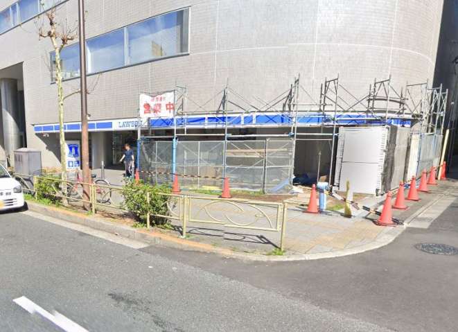 コンビニ　ローソン 高輪三丁目店（コンビニ）まで320m