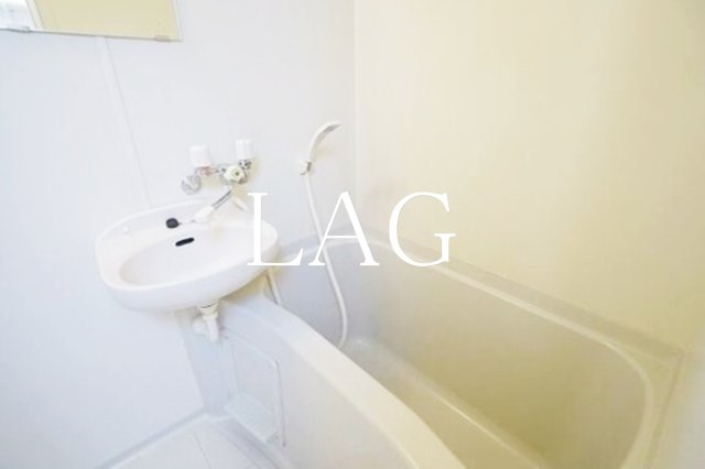 バス・シャワールーム　お風呂です。