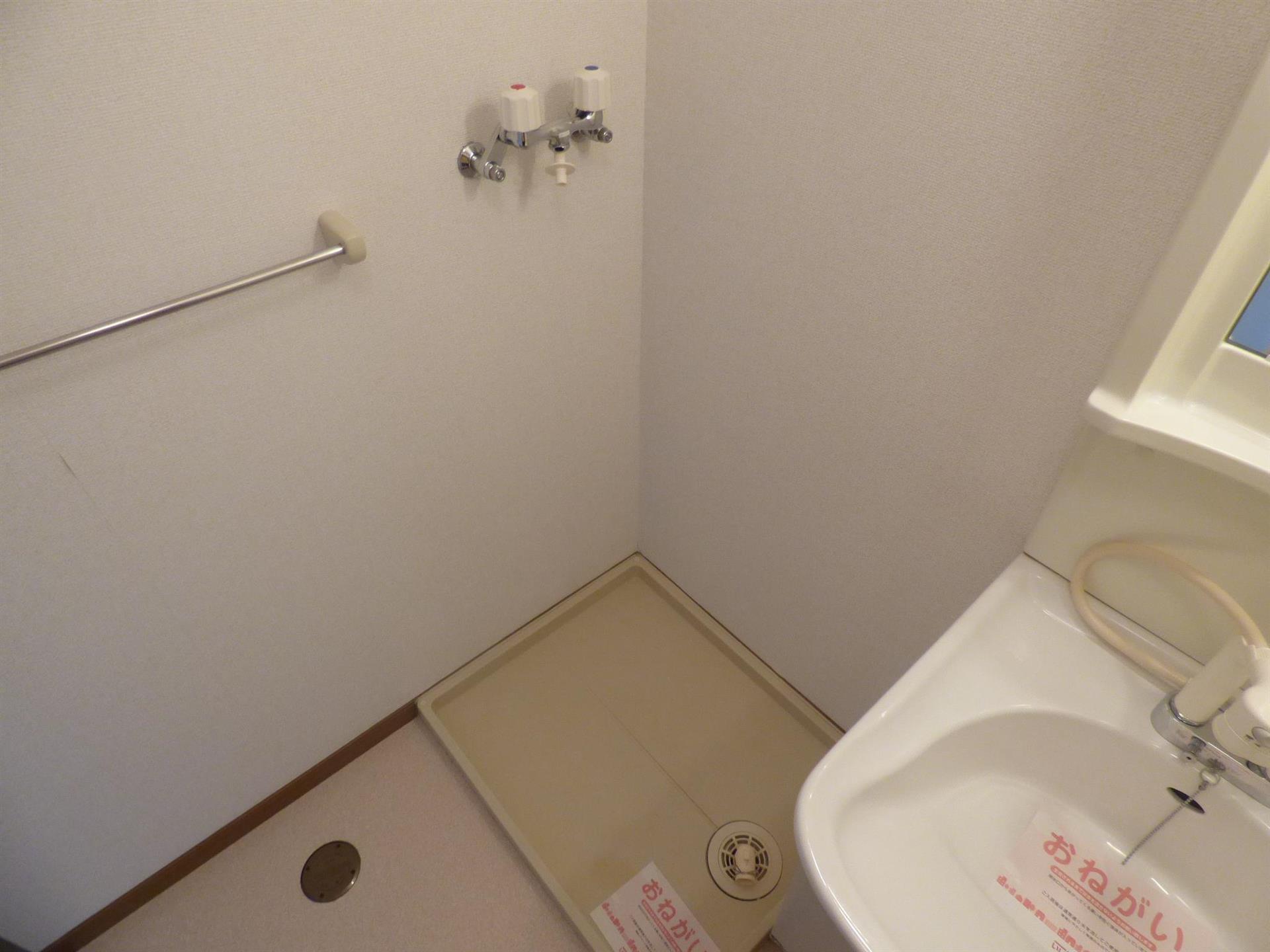 居室・リビング　洗濯機置場