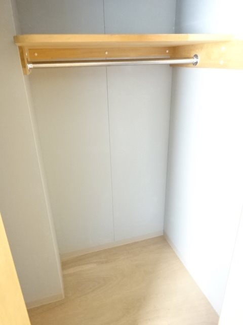 収納　写真は404号室です（参考）