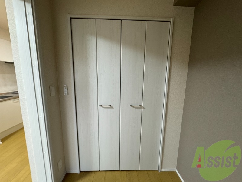 収納　洋室のクローゼット。広さは十分そうです。