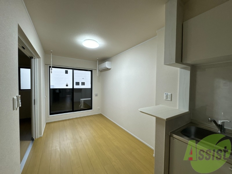 居室・リビング　きれいなＬＤＫが広がっていて居心地が良さそうですね。