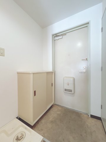 玄関　別号室の画像です。ご参考下さい