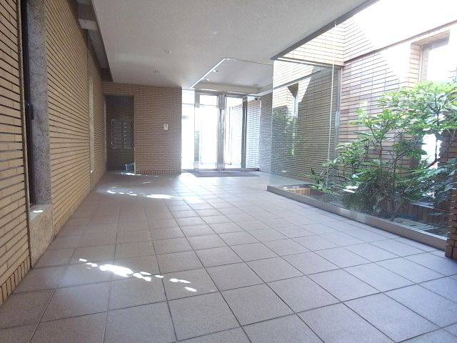 エントランス　エントランス