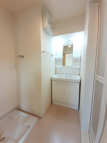 洗面設備　広い洗面スペース