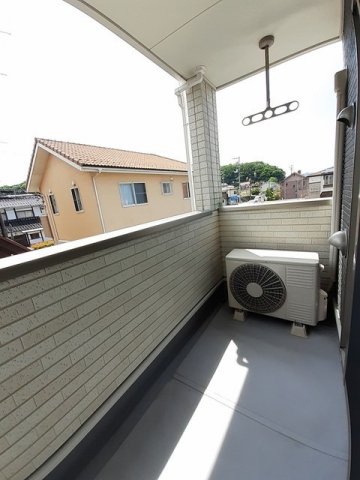バルコニー　お洗濯にも便利なバルコニー付き