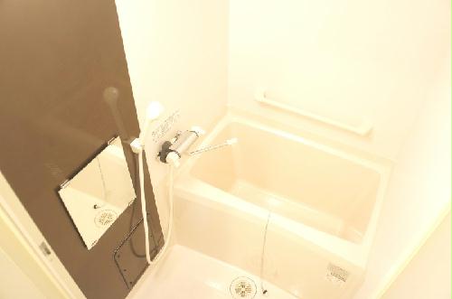 バス・シャワールーム　浴室乾燥機つき！