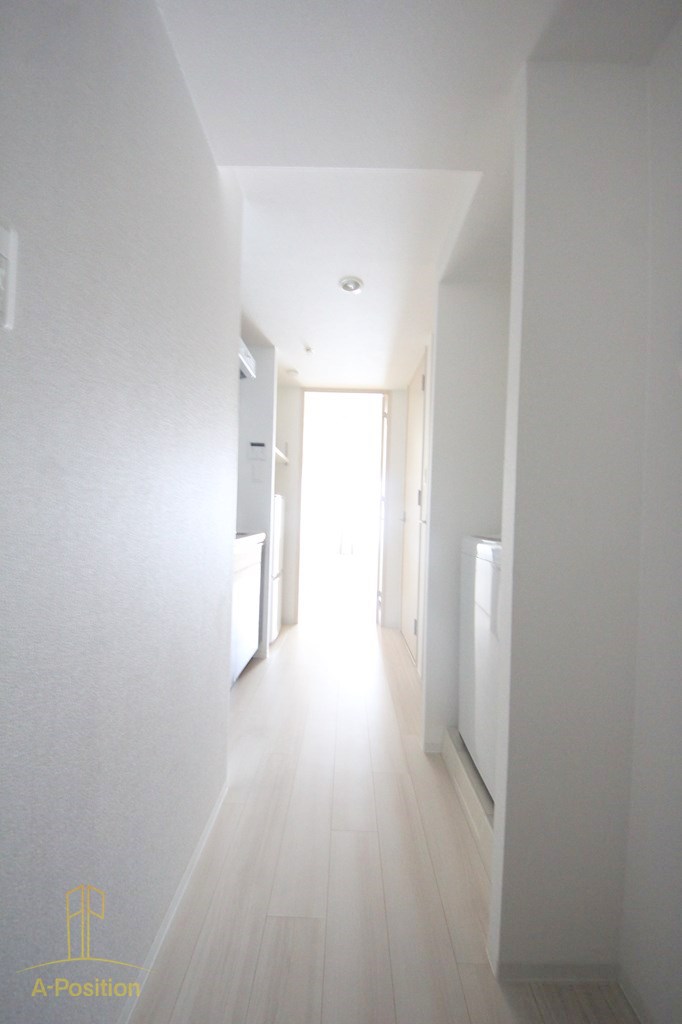 玄関　コンフォリア心斎橋EAST