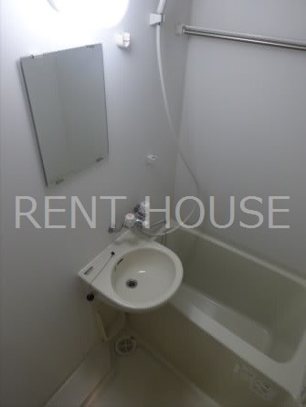 バス・シャワールーム　別号室の参考写真となります