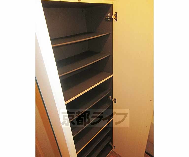 収納　シューズボックス