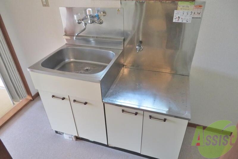 キッチン　キッチンはこちらです。ガスコンロ設置も大丈夫ですね。