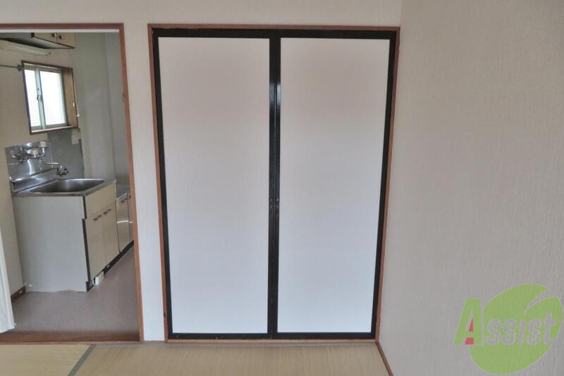 収納　高さが十分あり、使い易そうな収納ですね。