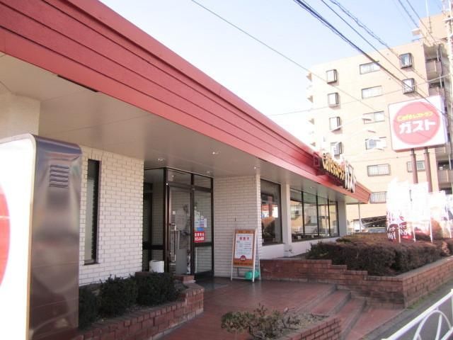 飲食店　ガスト（飲食店）まで175m