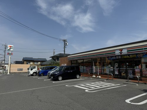 コンビニ　セブンイレブン豊明栄町店（コンビニ）まで184m