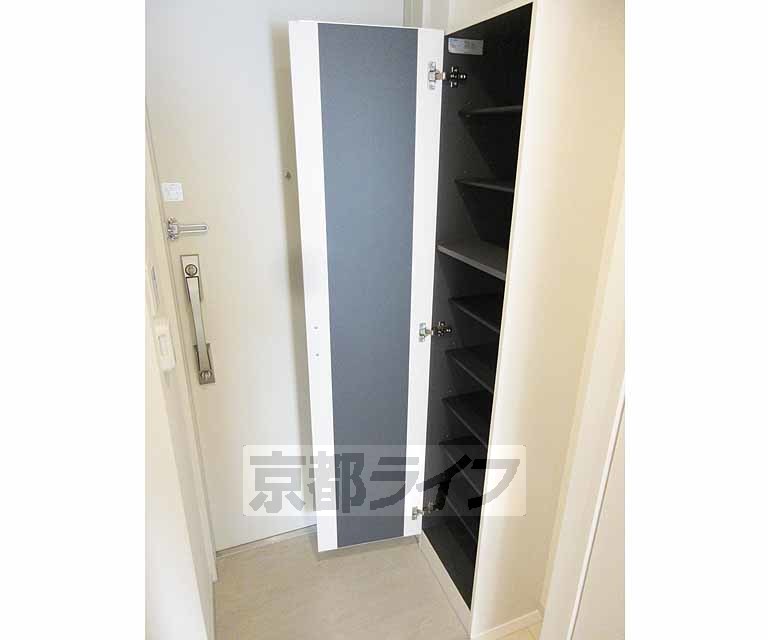 収納　シューズボックスつき！