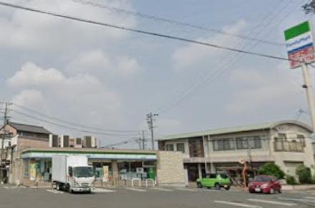 その他　ファミリーマート豊山中之町店（その他）まで650m