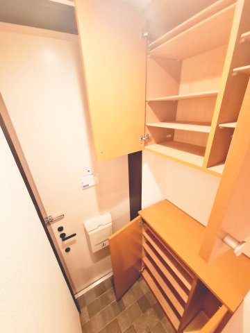 玄関　別号室の参考写真です