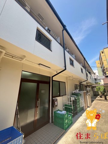 建物外観　「見ないで終わるには、惜しすぎる。」