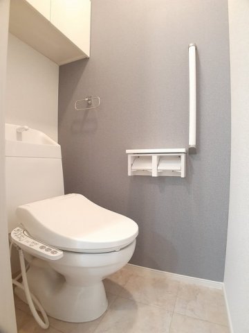 トイレ　落ち着いたトイレです