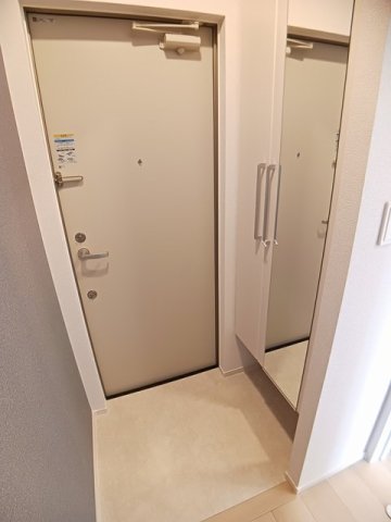 玄関　落ち着いた玄関です