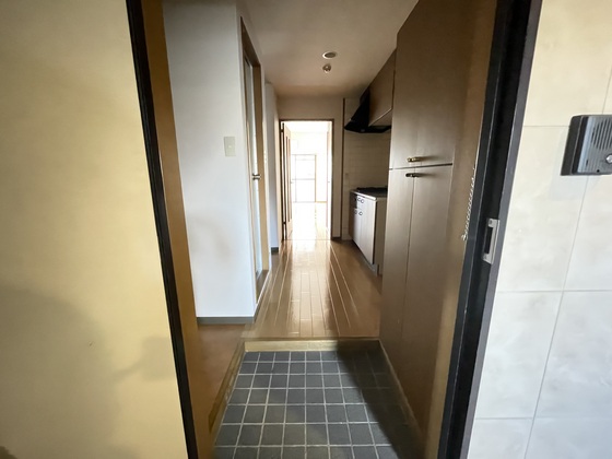 玄関　※別部屋の写真です