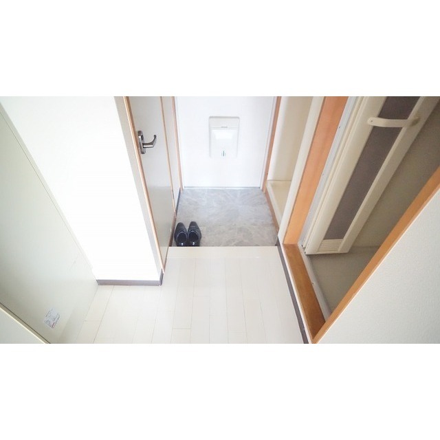 玄関　玄関（同仕様タイプ）