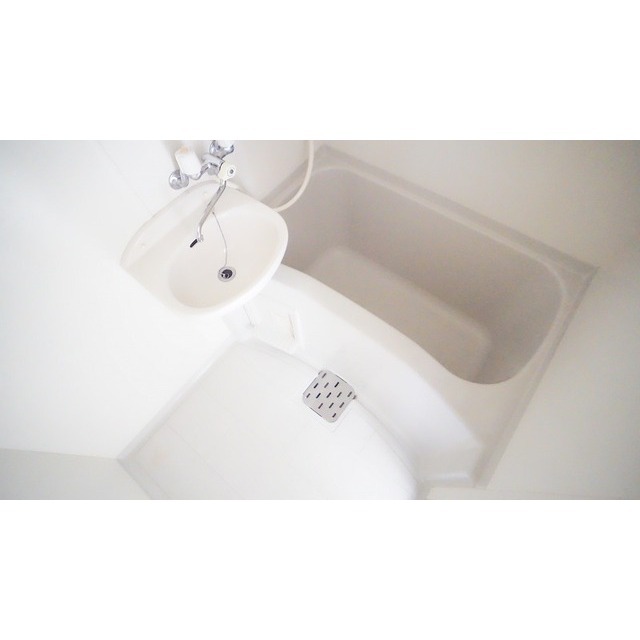 バス・シャワールーム　バス（同仕様タイプ）