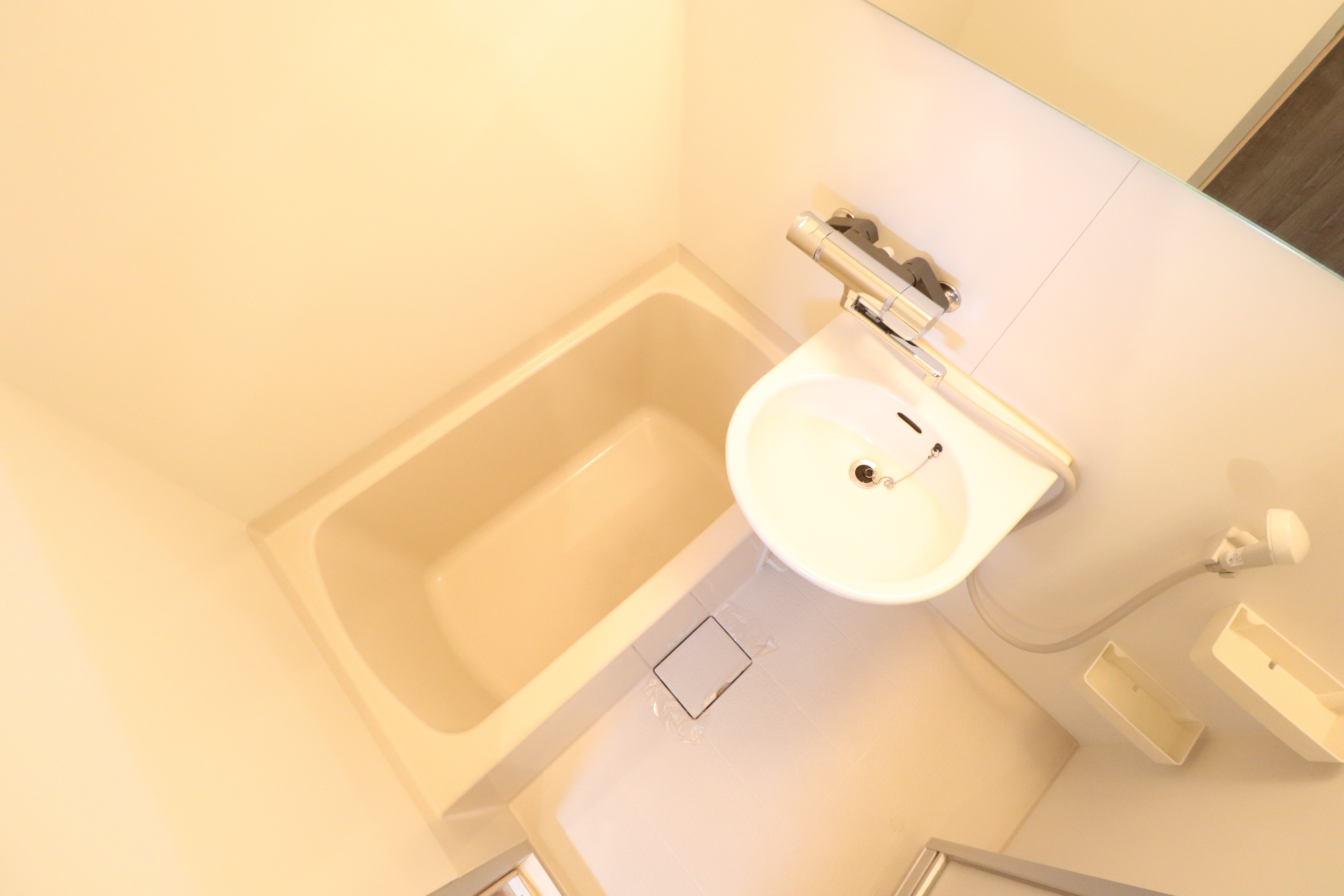 バス・シャワールーム　バスルーム